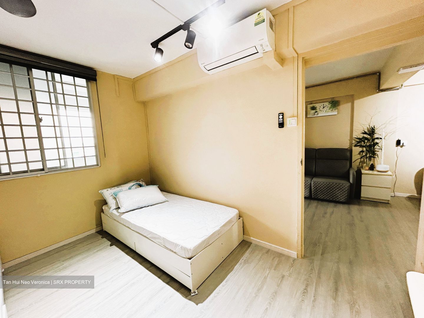 Blk 208 Boon Lay Place (Jurong West), HDB 3 Rooms #553725591